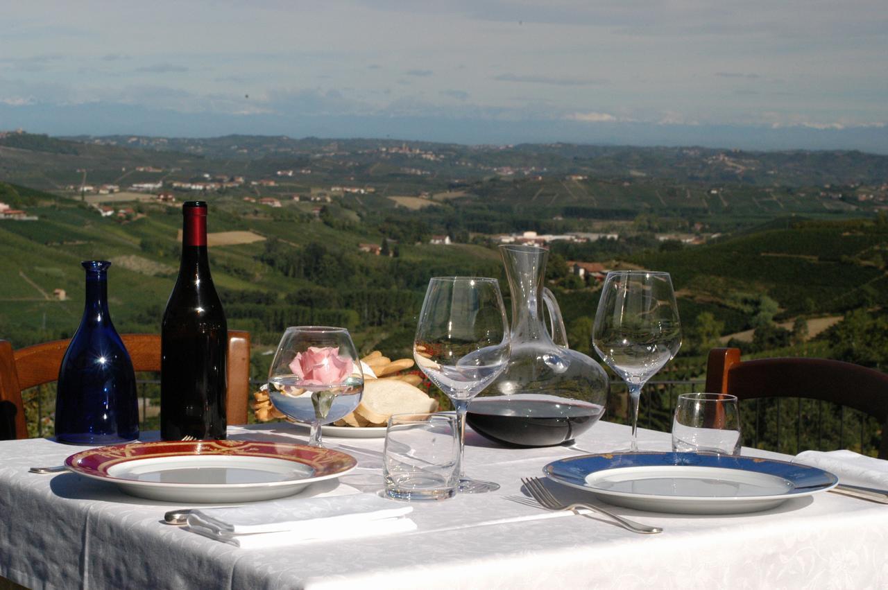 Bed and Breakfast La Rosa Dei Vini Serralunga d'Alba Zewnętrze zdjęcie